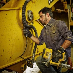 Pompe à Graisse Sur Batterie Pompe à Graisse Dewalt DCGG571M1-QW XR 1 Batterie 4Ah Chargeur Multi Voltage Et Coffret -Chimique Soldes Boutique dcgg571m1 qw 3