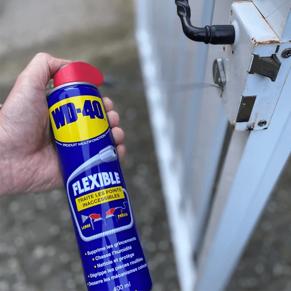 Dégrippants Aérosol Multifonctions WD-40 Avec Tube Flexible - 600 Ml 4 Dégrippants Aérosol Multifonctions WD-40 Avec Tube Flexible - 600 Ml – Image 4